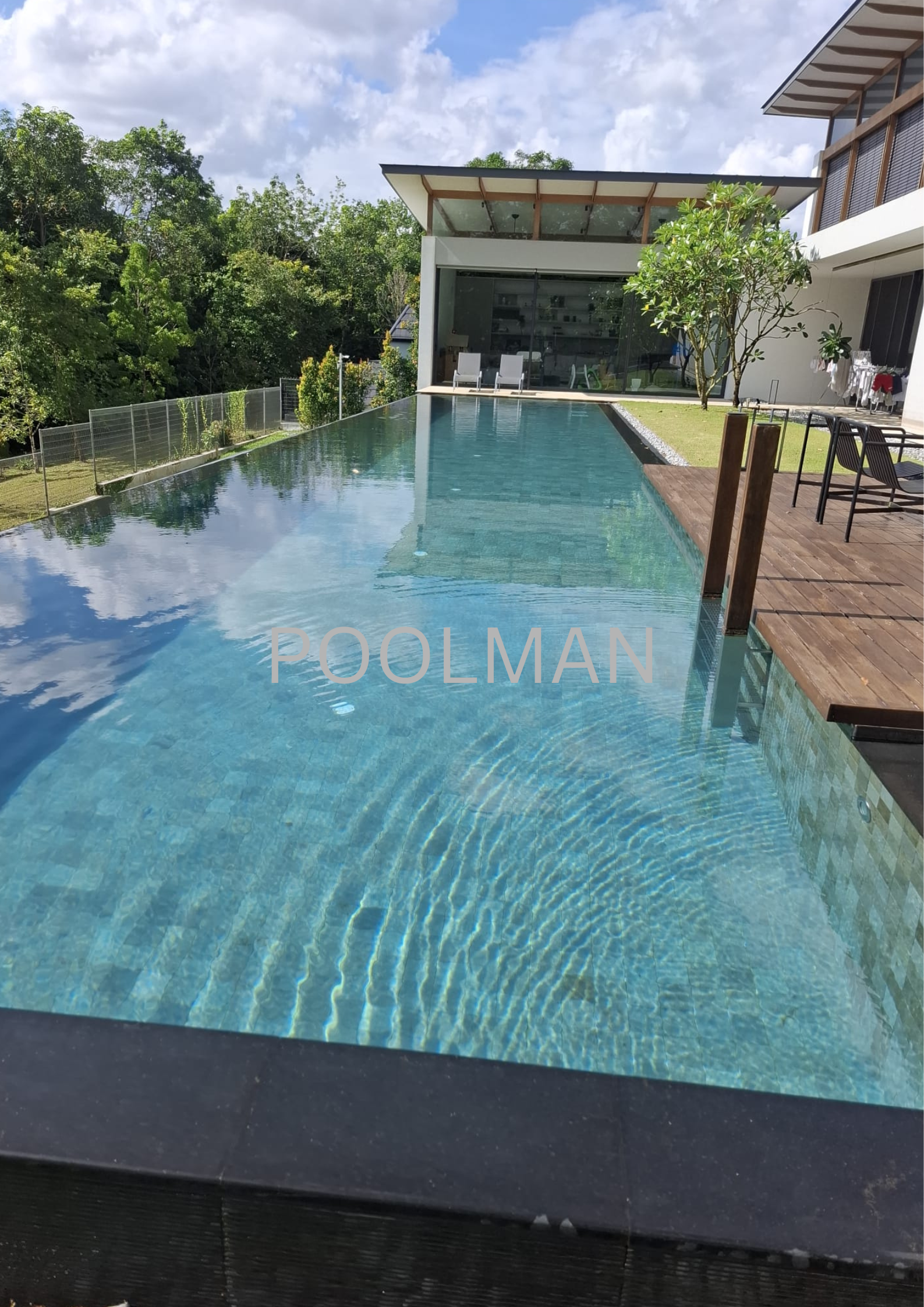 POOLMAN (1)